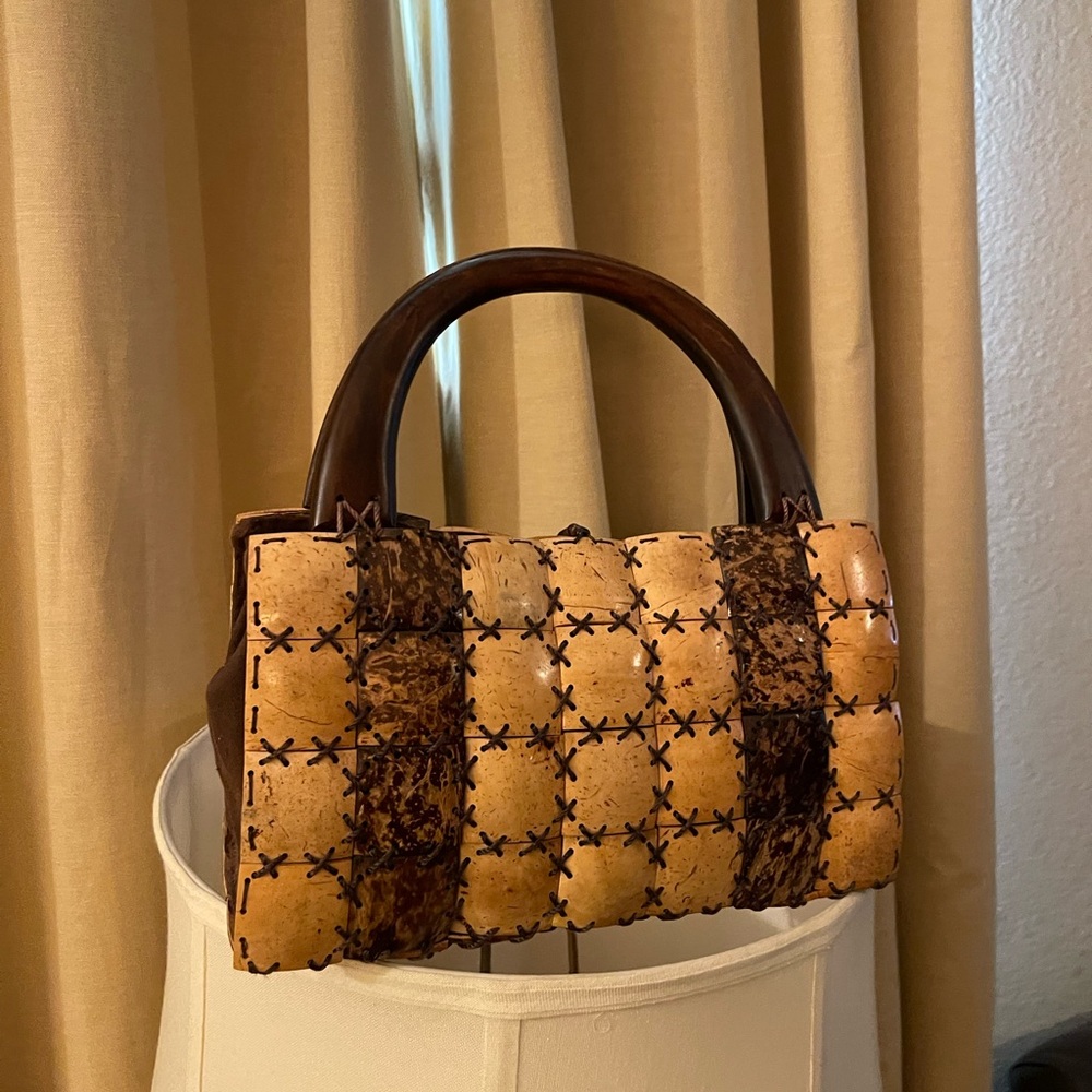 Vintage Tan and Brown Handbag - Picture 6 of 16